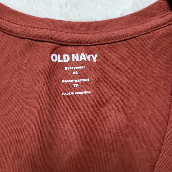 NWT! Burnt Orange Size XS Everwhere V-neck Tank Top! - Picture 2 of 7